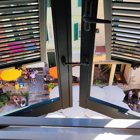 Santa Marta Vendégház Vernazza