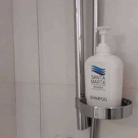 بيت ضيافة Santa Marta فيرناتْسا