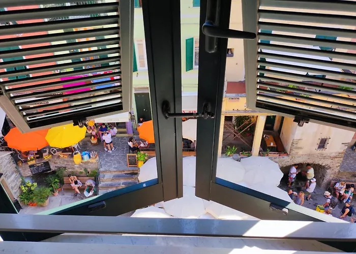 Santa Marta Rooms Guest house Vernazza