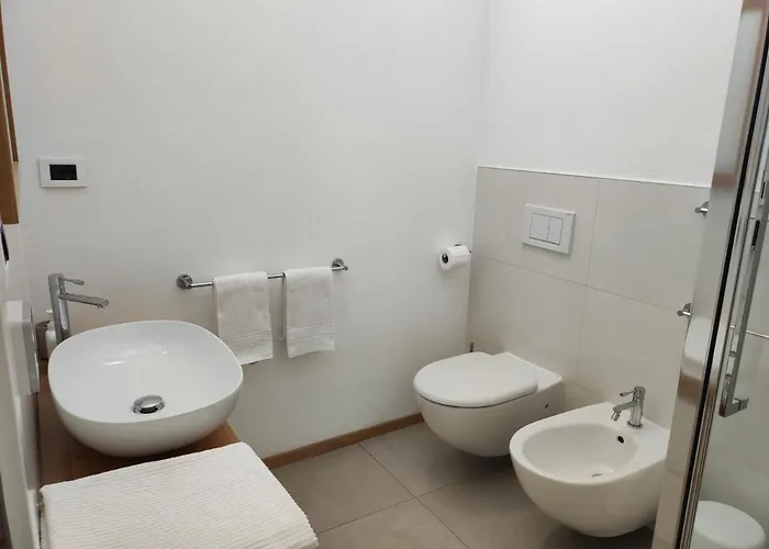 Santa Marta Rooms Vernazza